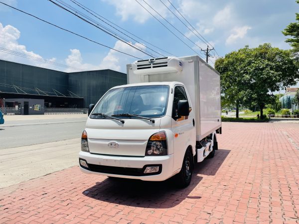 🚛 NEW PORTER H150 – Xe tải nhẹ Hyundai chính hãng, thiết kế nhỏ gọn, vận hành bền bỉ, tiết kiệm nhiên liệu. Phù hợp chở hàng nội thành với nhiều phiên bản thùng bạt, thùng kín, trả góp linh hoạt, giá tốt 2026.