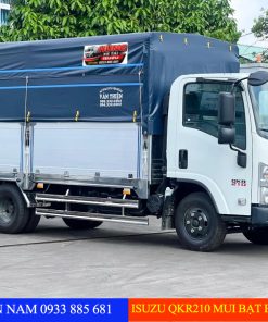 Xe tải Isuzu QMR77HE5A thùng bửng nhôm tải 1.9–2.2 tấn, tiết kiệm nhiên liệu, vận hành bền bỉ, thùng nhẹ chở hàng linh hoạt, giá tốt, giao xe nhanh.