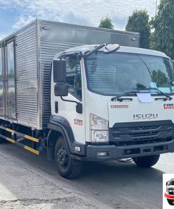 Xe tải Isuzu FRR90QE5 thùng kín tải 6.2 tấn, động cơ bền bỉ, tiết kiệm nhiên liệu, thùng kín bảo vệ hàng hóa, giá tốt, hỗ trợ trả góp, giao xe nhanh.
